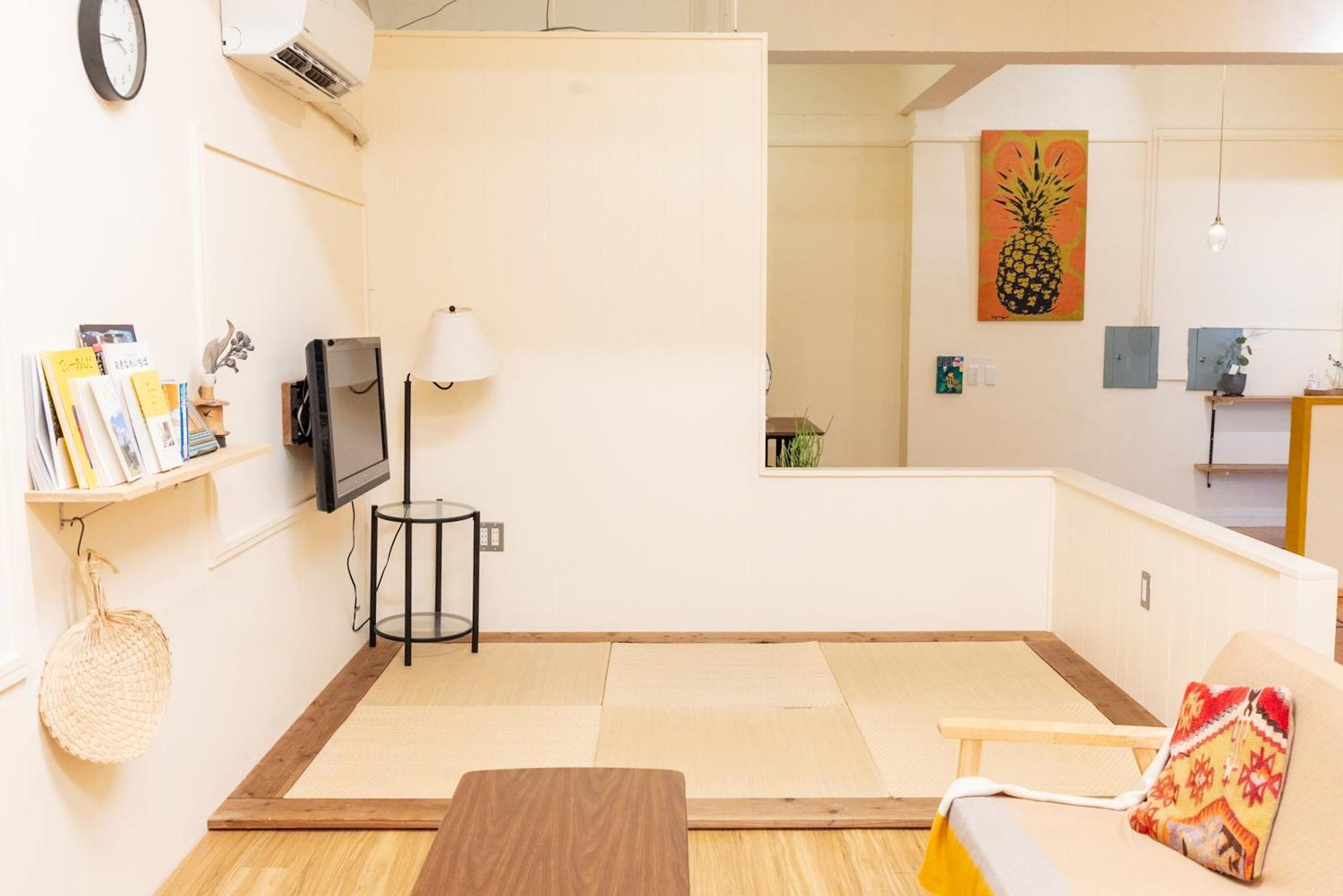 Pineapple Hotel 나하 외부 사진